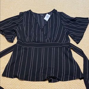 Torrid top size 0 NWT